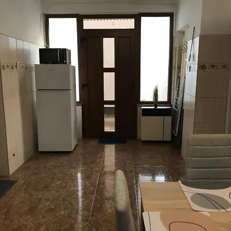 Summer Apartman